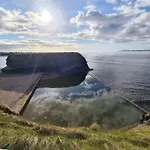 Seaside House - Wifi, Large Spacious Ferienhaus *