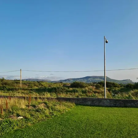 Seaside House - Wifi, Large Spacious *