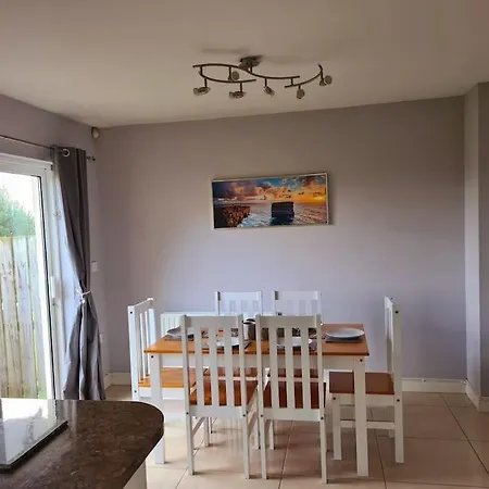 Seaside House - Wifi, Large Spacious Bundoran
