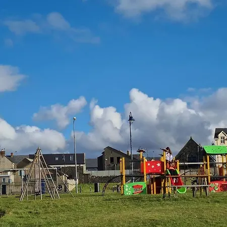 Seaside House - Wifi, Large Spacious *