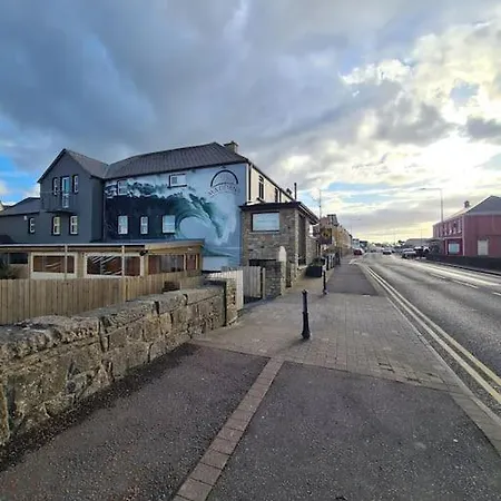 Seaside House - Wifi, Large Spacious * Bundoran