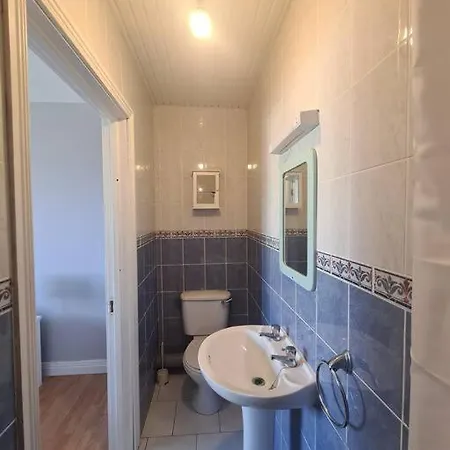 Seaside House - Wifi, Large Spacious *