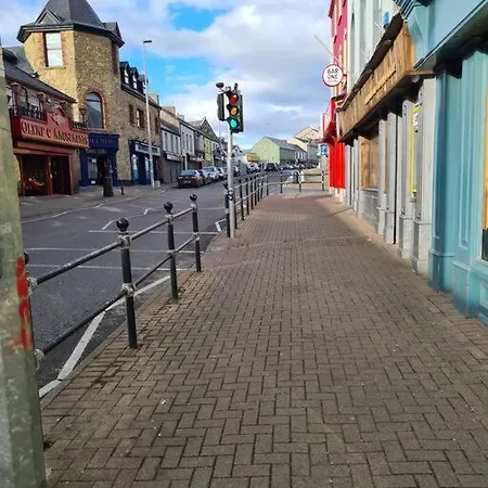 Seaside House - Wifi, Large Spacious * Bundoran