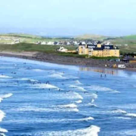 Seaside House - Wifi, Large Spacious Holiday home *