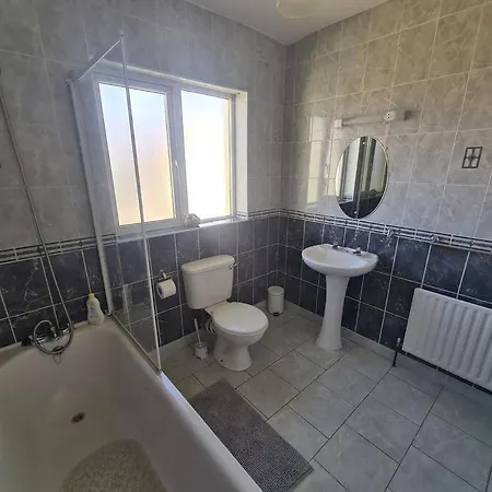 Seaside House - Wifi, Large Spacious Bundoran